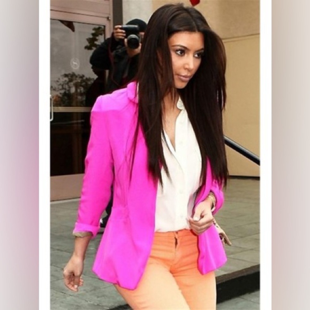 Mural Women's Pink Blazer - Picture 4 of 15